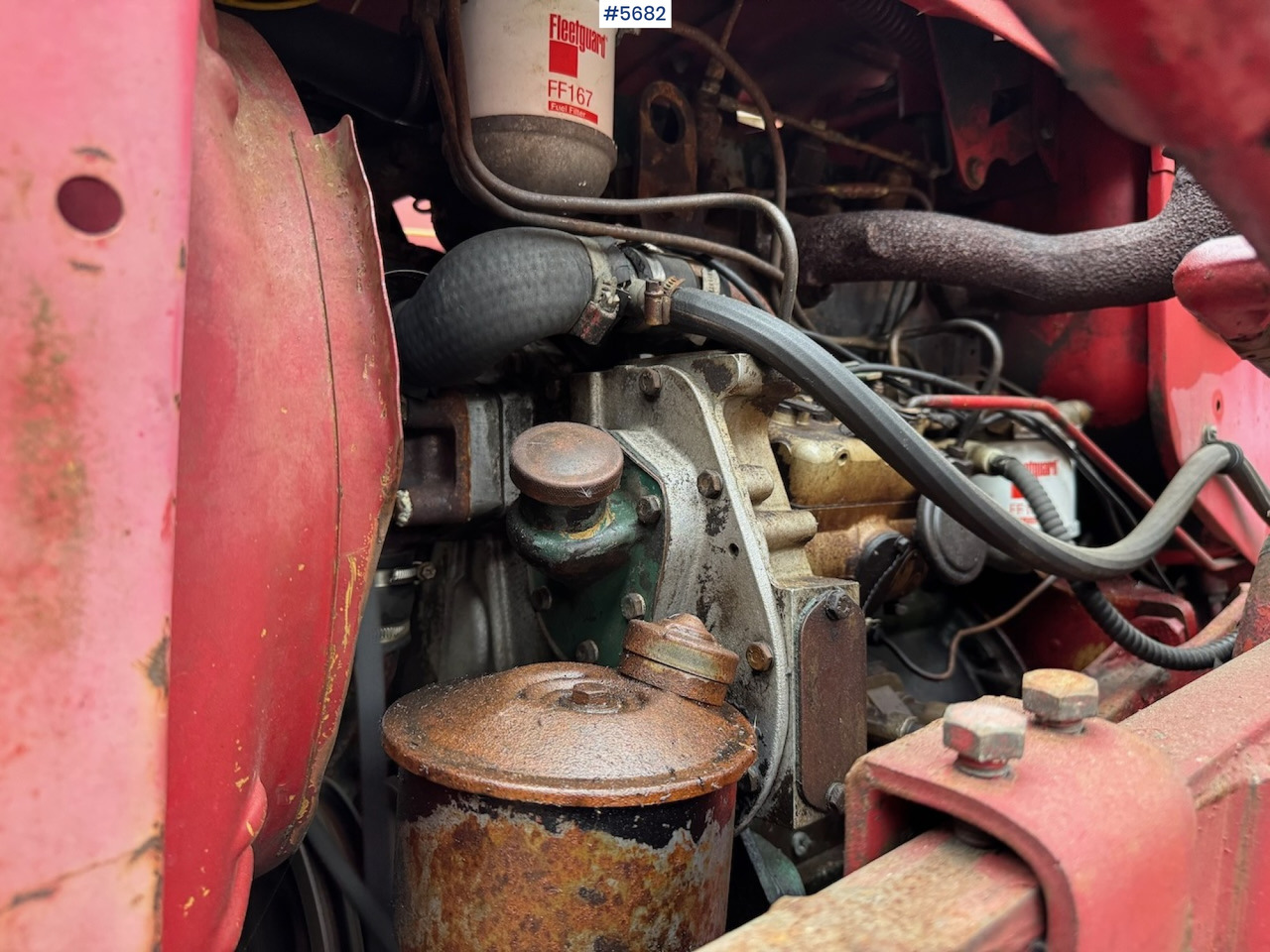 1971 Volvo 400 Buster w/ front loader and winch - Traktor: slika 1971 Volvo 400 Buster w/ front loader and winch - Traktor 1971 Volvo 400 Buster w/ front loader and winch - Traktor: slika 1971 Volvo 400 Buster w/ front loader and winch - Traktor