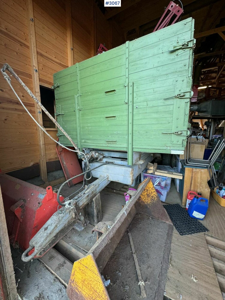 1973 Grain trailer - Prikolica za poljoprivredna gospodarstva: slika 1973 Grain trailer - Prikolica za poljoprivredna gospodarstva 1973 Grain trailer - Prikolica za poljoprivredna gospodarstva: slika 1973 Grain trailer - Prikolica za poljoprivredna gospodarstva