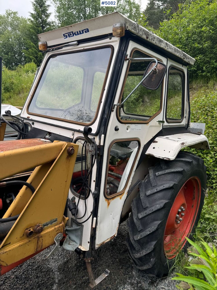 1980 David Brown 885 w/ front loader and bucket - Traktor: slika 1980 David Brown 885 w/ front loader and bucket - Traktor 1980 David Brown 885 w/ front loader and bucket - Traktor: slika 1980 David Brown 885 w/ front loader and bucket - Traktor