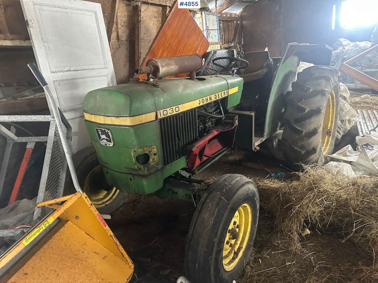Traktor 1980 John Deere 1030 tractor w/ twin deck and duun cabin. See hours.: slika Traktor 1980 John Deere 1030 tractor w/ twin deck and duun cabin. See hours.