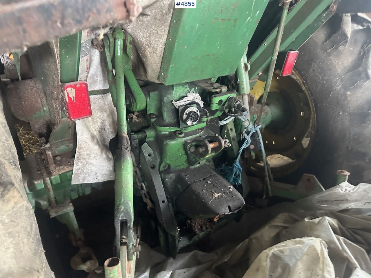 Traktor 1980 John Deere 1030 tractor w/ twin deck and duun cabin. See hours.: slika Traktor 1980 John Deere 1030 tractor w/ twin deck and duun cabin. See hours.