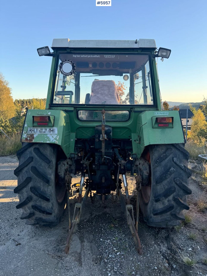 Traktor 1982 Fendt 306LS 4x2 with front loader: slika Traktor 1982 Fendt 306LS 4x2 with front loader Traktor 1982 Fendt 306LS 4x2 with front loader: slika Traktor 1982 Fendt 306LS 4x2 with front loader
