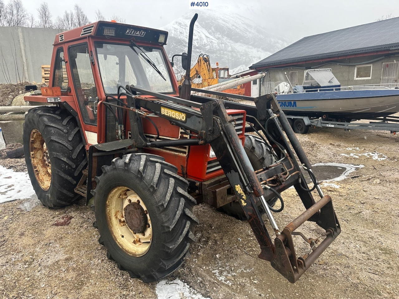 1982 Fiat 780 DT w/ front loader, snow shovel, chains, top link, triangle and extra set of twin wheels. - Traktor: slika 1982 Fiat 780 DT w/ front loader, snow shovel, chains, top link, triangle and extra set of twin wheels. - Traktor 1982 Fiat 780 DT w/ front loader, snow shovel, chains, top link, triangle and extra set of twin wheels. - Traktor: slika 1982 Fiat 780 DT w/ front loader, snow shovel, chains, top link, triangle and extra set of twin wheels. - Traktor