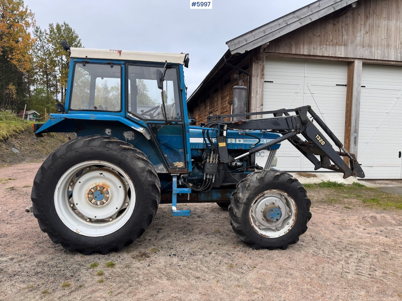 1983 Ford 5610 with Front Loader - Traktor: slika 1983 Ford 5610 with Front Loader - Traktor 1983 Ford 5610 with Front Loader - Traktor: slika 1983 Ford 5610 with Front Loader - Traktor