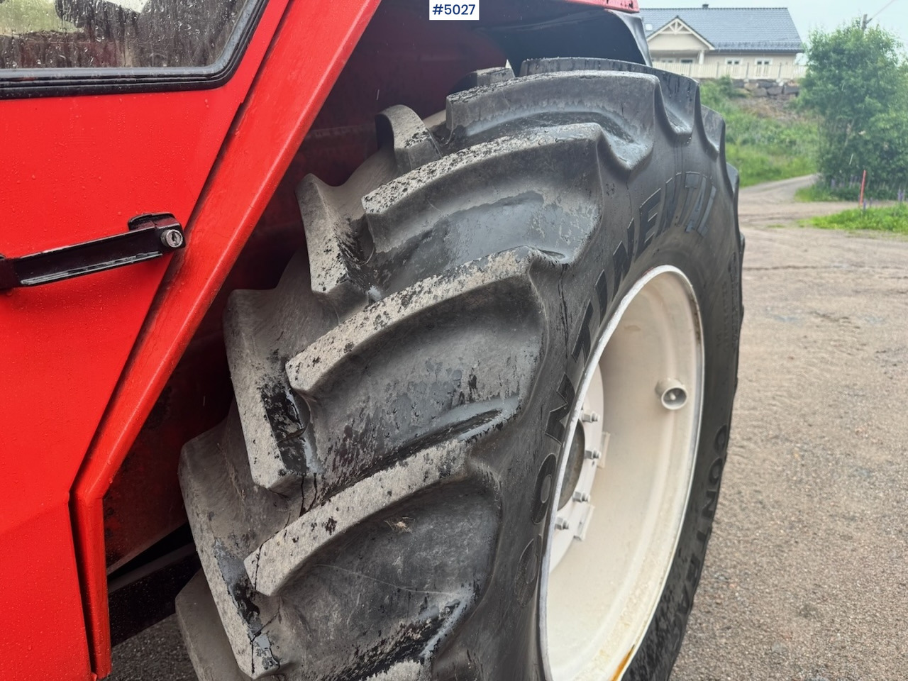 Zakup  1985 Volvo Valmet 805 Turbo 4x4 w/ Front loader 1985 Volvo Valmet 805 Turbo 4x4 w/ Front loader: slika Zakup  1985 Volvo Valmet 805 Turbo 4x4 w/ Front loader 1985 Volvo Valmet 805 Turbo 4x4 w/ Front loader