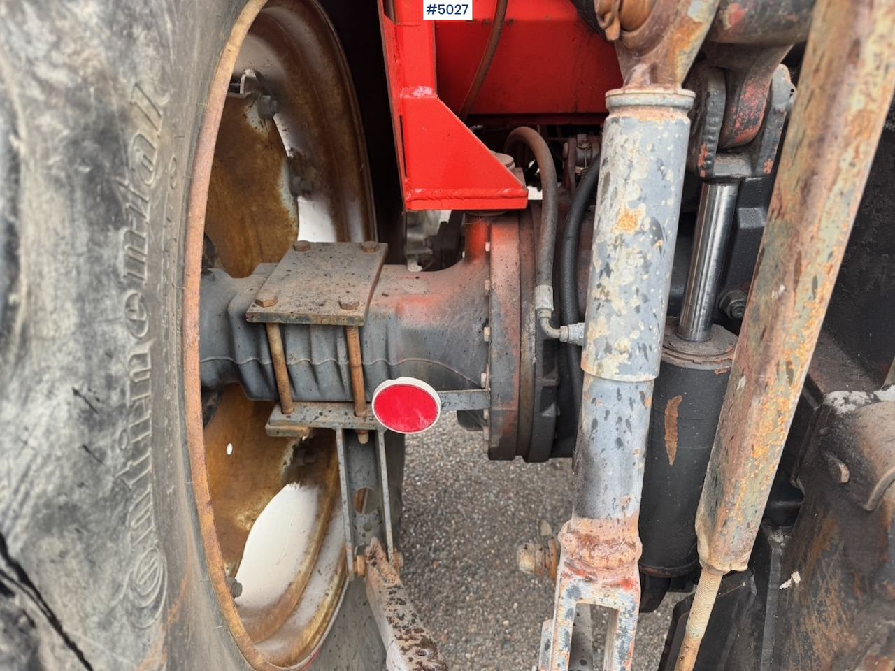Zakup  1985 Volvo Valmet 805 Turbo 4x4 w/ Front loader 1985 Volvo Valmet 805 Turbo 4x4 w/ Front loader: slika Zakup  1985 Volvo Valmet 805 Turbo 4x4 w/ Front loader 1985 Volvo Valmet 805 Turbo 4x4 w/ Front loader