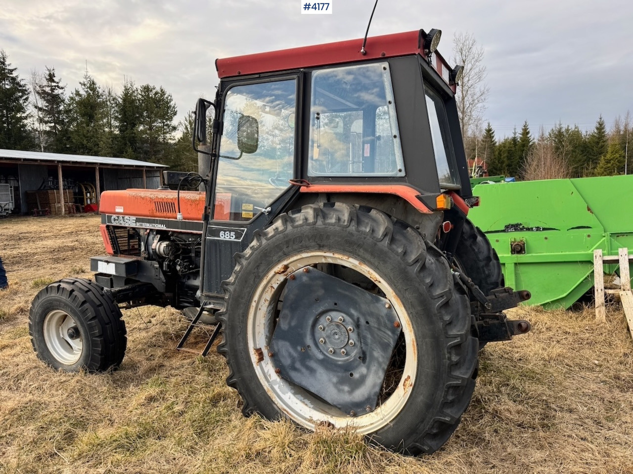 1986 Case International 685 4x2 - Traktor: slika 1986 Case International 685 4x2 - Traktor 1986 Case International 685 4x2 - Traktor: slika 1986 Case International 685 4x2 - Traktor