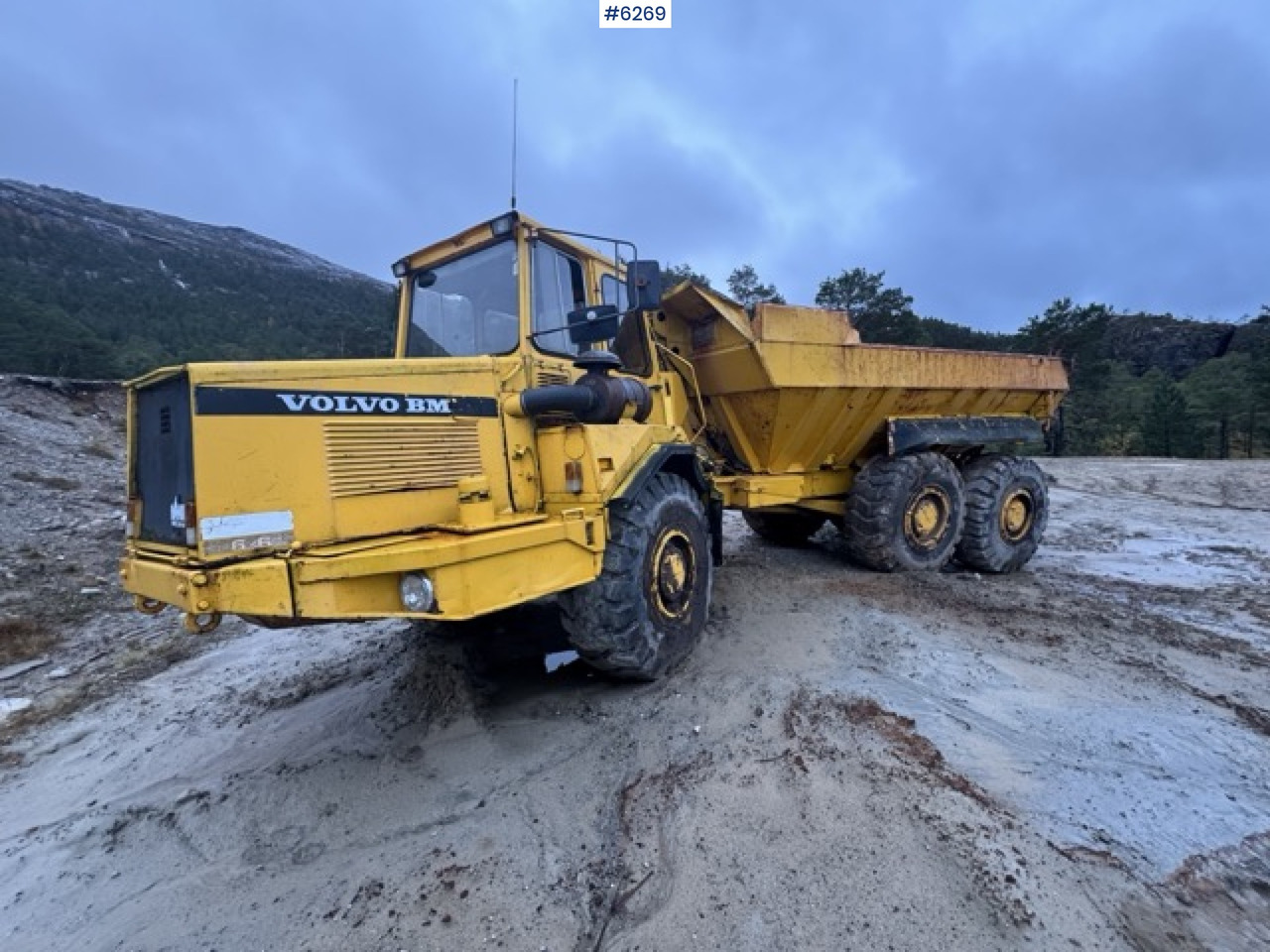 1986 Volvo BM 5350B 6x6 with Overhauled Engine – SEE VIDEO! - Zglobni istovarivač: slika 1986 Volvo BM 5350B 6x6 with Overhauled Engine – SEE VIDEO! - Zglobni istovarivač 1986 Volvo BM 5350B 6x6 with Overhauled Engine – SEE VIDEO! - Zglobni istovarivač: slika 1986 Volvo BM 5350B 6x6 with Overhauled Engine – SEE VIDEO! - Zglobni istovarivač