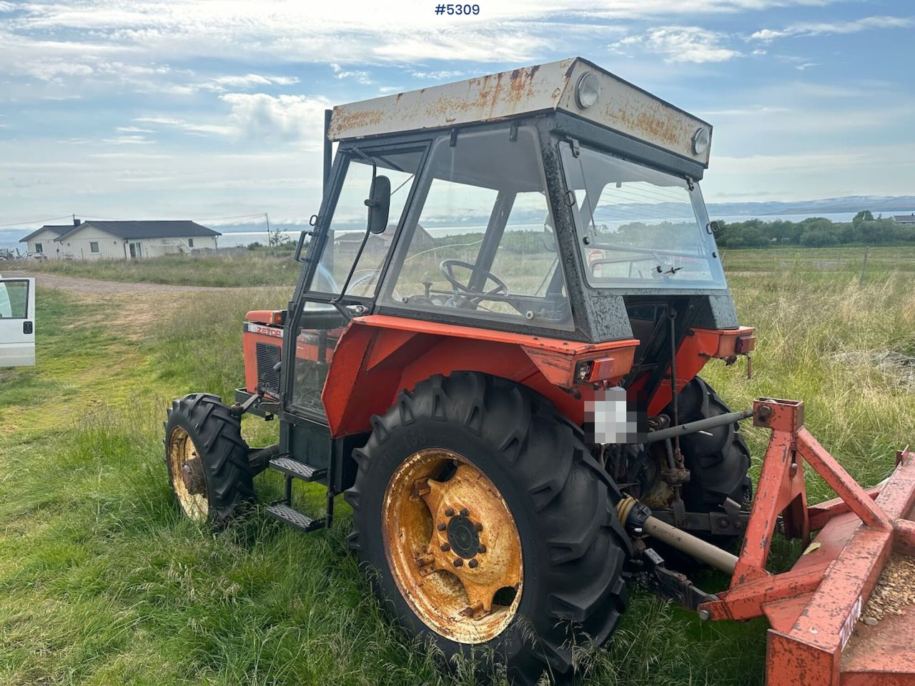 1989 Zetor 5245 tractor w/ snow blower. - Traktor: slika 1989 Zetor 5245 tractor w/ snow blower. - Traktor 1989 Zetor 5245 tractor w/ snow blower. - Traktor: slika 1989 Zetor 5245 tractor w/ snow blower. - Traktor