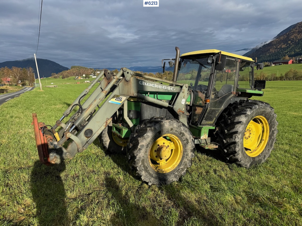 1990 John Deere 2850 Power Synchron w/ front loader. - Traktor: slika 1990 John Deere 2850 Power Synchron w/ front loader. - Traktor 1990 John Deere 2850 Power Synchron w/ front loader. - Traktor: slika 1990 John Deere 2850 Power Synchron w/ front loader. - Traktor