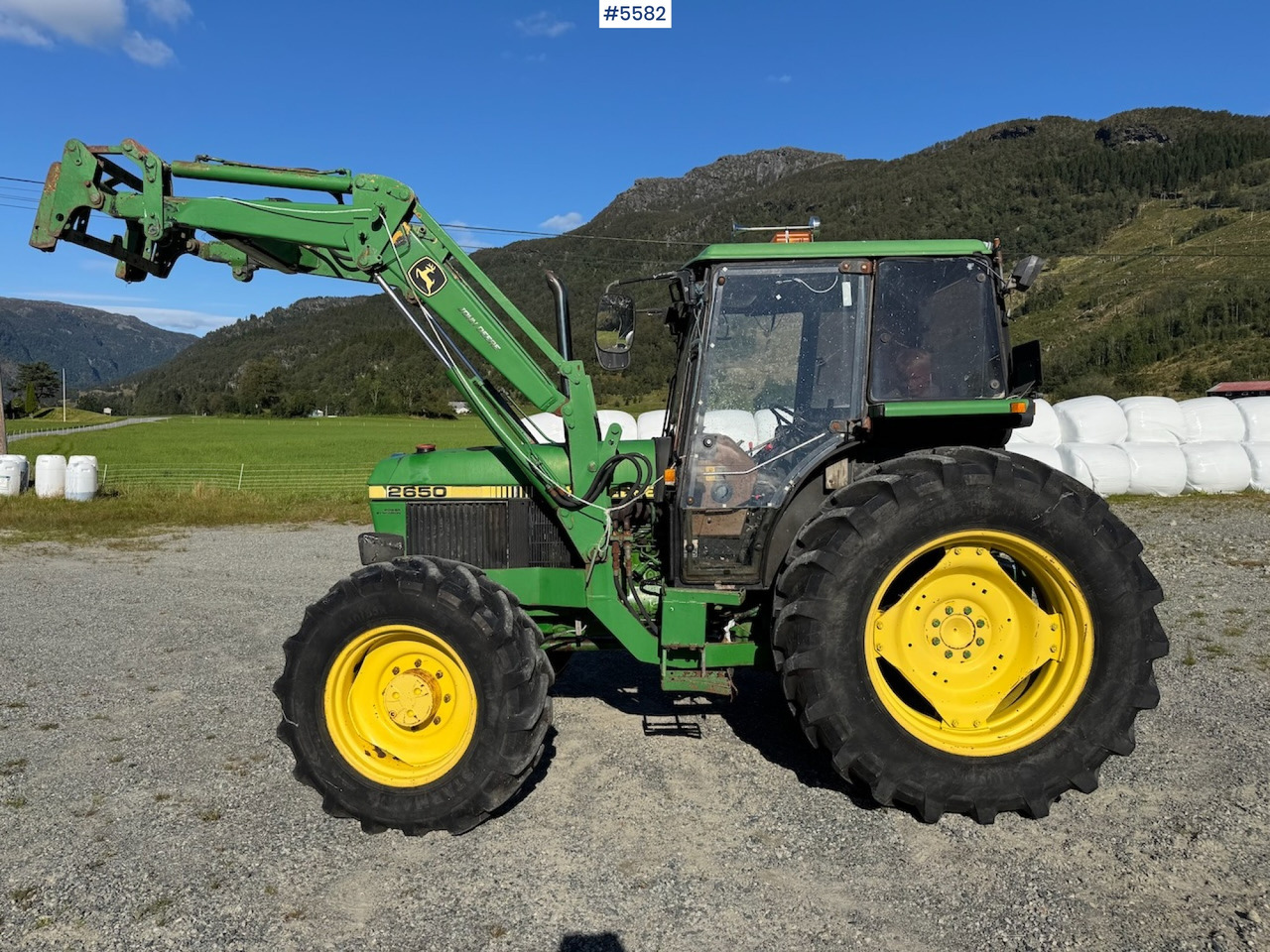 1991 John Deere 2650 Fox Power Synchron m/frontalster - Traktor: slika 1991 John Deere 2650 Fox Power Synchron m/frontalster - Traktor 1991 John Deere 2650 Fox Power Synchron m/frontalster - Traktor: slika 1991 John Deere 2650 Fox Power Synchron m/frontalster - Traktor
