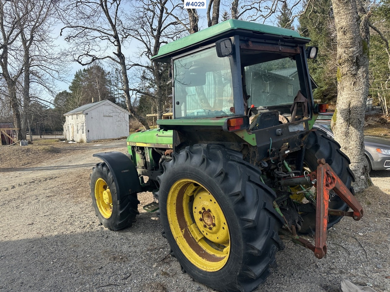 1991 John Deere 2650 Synchron tractor rep.object. - Traktor: slika 1991 John Deere 2650 Synchron tractor rep.object. - Traktor 1991 John Deere 2650 Synchron tractor rep.object. - Traktor: slika 1991 John Deere 2650 Synchron tractor rep.object. - Traktor