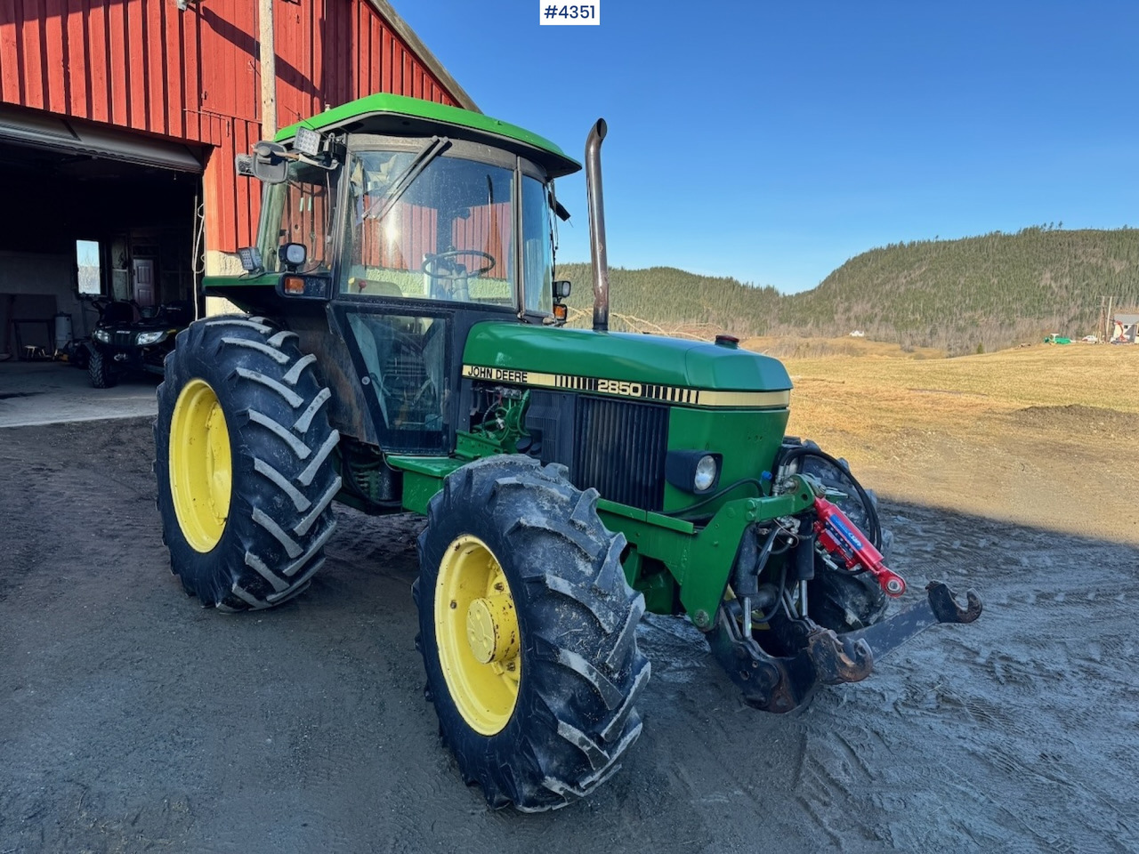 1991 John Deere 2850 4x4 Synchron w/ front hydraulics. - Traktor: slika 1991 John Deere 2850 4x4 Synchron w/ front hydraulics. - Traktor 1991 John Deere 2850 4x4 Synchron w/ front hydraulics. - Traktor: slika 1991 John Deere 2850 4x4 Synchron w/ front hydraulics. - Traktor