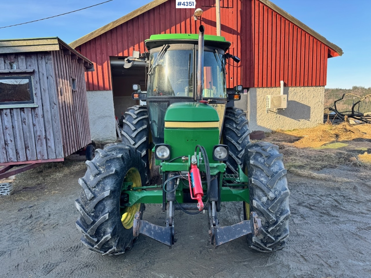 1991 John Deere 2850 4x4 Synchron w/ front hydraulics. - Traktor: slika 1991 John Deere 2850 4x4 Synchron w/ front hydraulics. - Traktor 1991 John Deere 2850 4x4 Synchron w/ front hydraulics. - Traktor: slika 1991 John Deere 2850 4x4 Synchron w/ front hydraulics. - Traktor