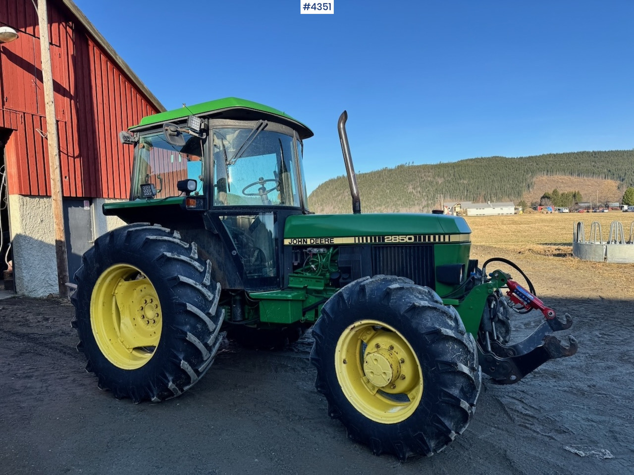 1991 John Deere 2850 4x4 Synchron w/ front hydraulics. - Traktor: slika 1991 John Deere 2850 4x4 Synchron w/ front hydraulics. - Traktor 1991 John Deere 2850 4x4 Synchron w/ front hydraulics. - Traktor: slika 1991 John Deere 2850 4x4 Synchron w/ front hydraulics. - Traktor