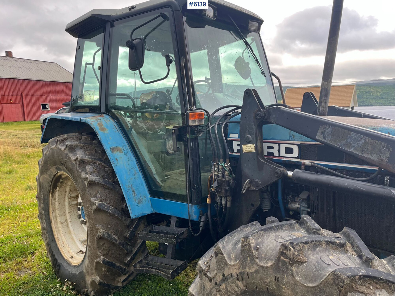 1992 Ford 5640 w/ Trima front loader - Traktor: slika  1992 Ford 5640 w/ Trima front loader - Traktor 1992 Ford 5640 w/ Trima front loader - Traktor: slika  1992 Ford 5640 w/ Trima front loader - Traktor