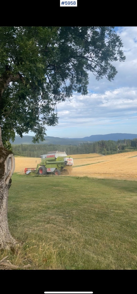 1993 Claas Commandor 228 CS - Kombajn za žetvu: slika 1993 Claas Commandor 228 CS - Kombajn za žetvu 1993 Claas Commandor 228 CS - Kombajn za žetvu: slika 1993 Claas Commandor 228 CS - Kombajn za žetvu