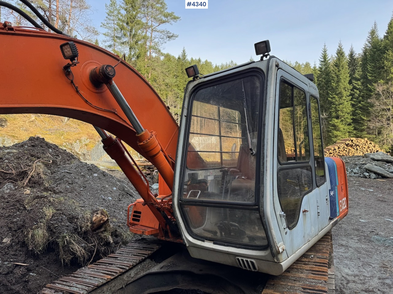 1994 Hitachi EX120-2 - Bager: slika 1994 Hitachi EX120-2 - Bager 1994 Hitachi EX120-2 - Bager: slika 1994 Hitachi EX120-2 - Bager