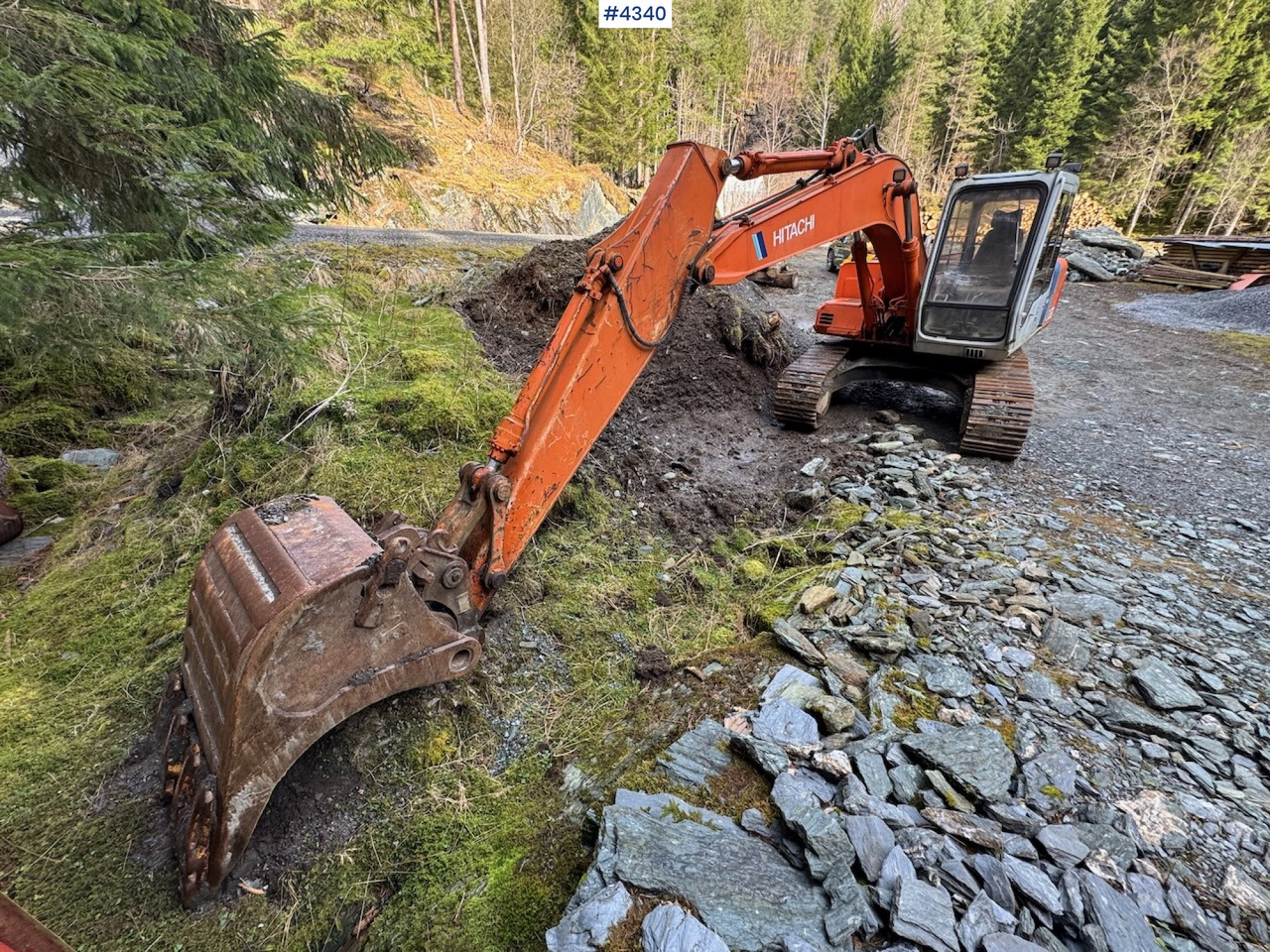 1994 Hitachi EX120-2 - Bager: slika 1994 Hitachi EX120-2 - Bager 1994 Hitachi EX120-2 - Bager: slika 1994 Hitachi EX120-2 - Bager