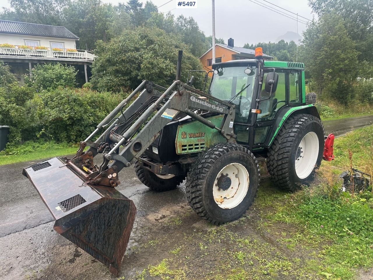 1994 Valmet 6400 Turbo 4x4 tractor with front loader and agricultural tires on rims. - Traktor: slika 1994 Valmet 6400 Turbo 4x4 tractor with front loader and agricultural tires on rims. - Traktor 1994 Valmet 6400 Turbo 4x4 tractor with front loader and agricultural tires on rims. - Traktor: slika 1994 Valmet 6400 Turbo 4x4 tractor with front loader and agricultural tires on rims. - Traktor