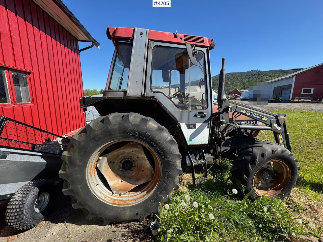 1995 Case International 4230 w/front loader. - Traktor: slika 1995 Case International 4230 w/front loader. - Traktor 1995 Case International 4230 w/front loader. - Traktor: slika 1995 Case International 4230 w/front loader. - Traktor