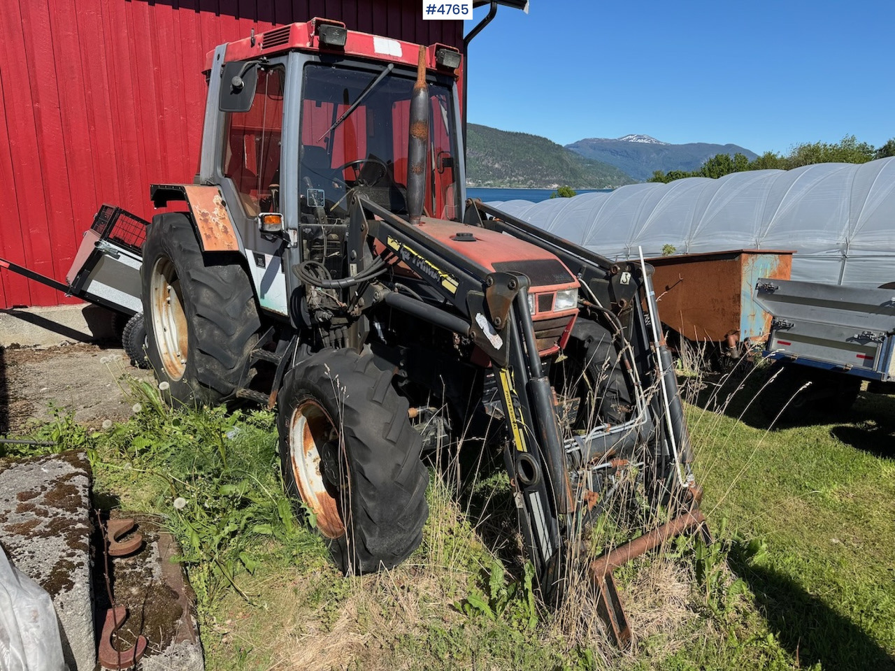 1995 Case International 4230 w/front loader. - Traktor: slika 1995 Case International 4230 w/front loader. - Traktor 1995 Case International 4230 w/front loader. - Traktor: slika 1995 Case International 4230 w/front loader. - Traktor