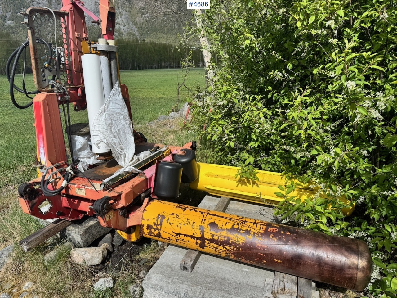 Oprema za prevrtanje sijena 1995 Tellefsdal 1500 Round bale wrapper. New electronics.: slika Oprema za prevrtanje sijena 1995 Tellefsdal 1500 Round bale wrapper. New electronics.