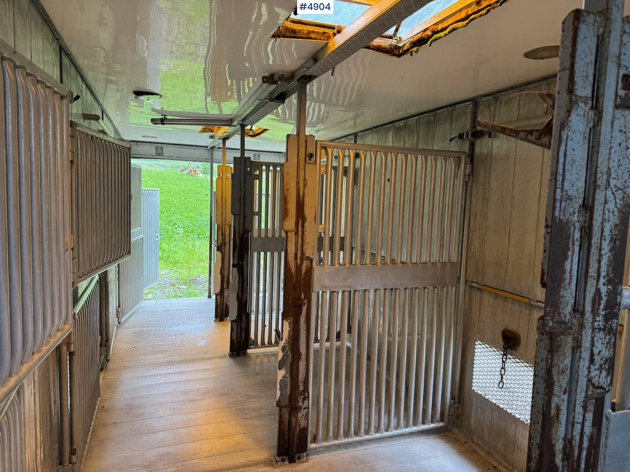 Kamion za prijevoz stoke 1996 Volvo FL12 6x2 Animal transport.: slika Kamion za prijevoz stoke 1996 Volvo FL12 6x2 Animal transport.