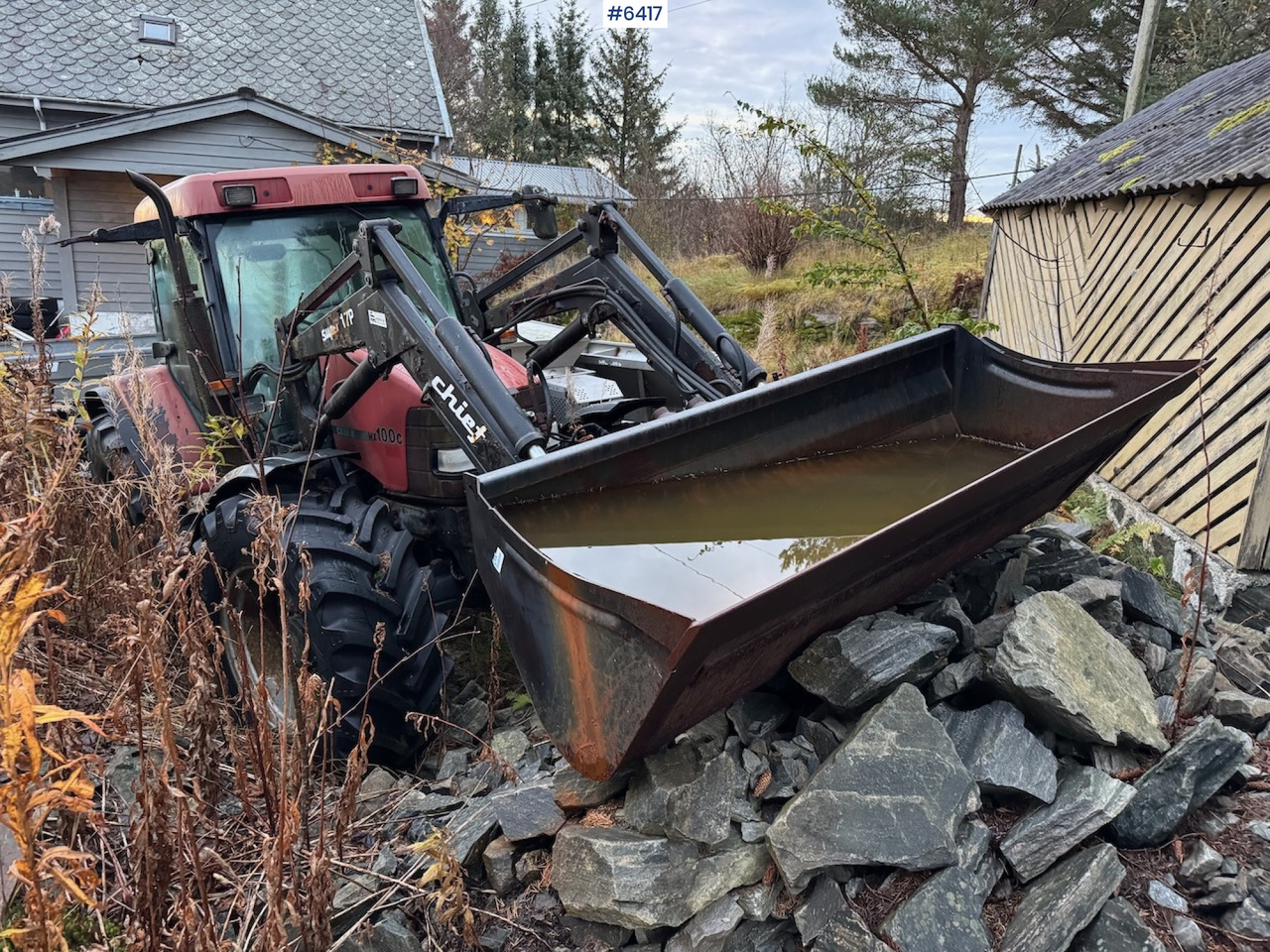 1999 Case IH Maxxum MX 100C w/ front loader, bucket and blade. Repair object. - Traktor: slika 1999 Case IH Maxxum MX 100C w/ front loader, bucket and blade. Repair object. - Traktor 1999 Case IH Maxxum MX 100C w/ front loader, bucket and blade. Repair object. - Traktor: slika 1999 Case IH Maxxum MX 100C w/ front loader, bucket and blade. Repair object. - Traktor