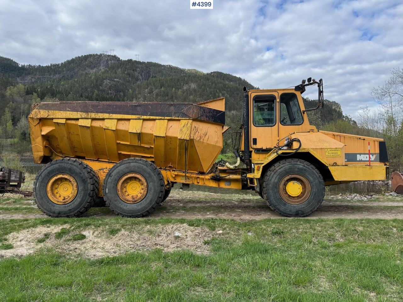 1999 Moxy MT 30 R, only 2300 hours on engine! WATCH VIDEO. - Zglobni istovarivač: slika 1999 Moxy MT 30 R, only 2300 hours on engine! WATCH VIDEO. - Zglobni istovarivač 1999 Moxy MT 30 R, only 2300 hours on engine! WATCH VIDEO. - Zglobni istovarivač: slika 1999 Moxy MT 30 R, only 2300 hours on engine! WATCH VIDEO. - Zglobni istovarivač