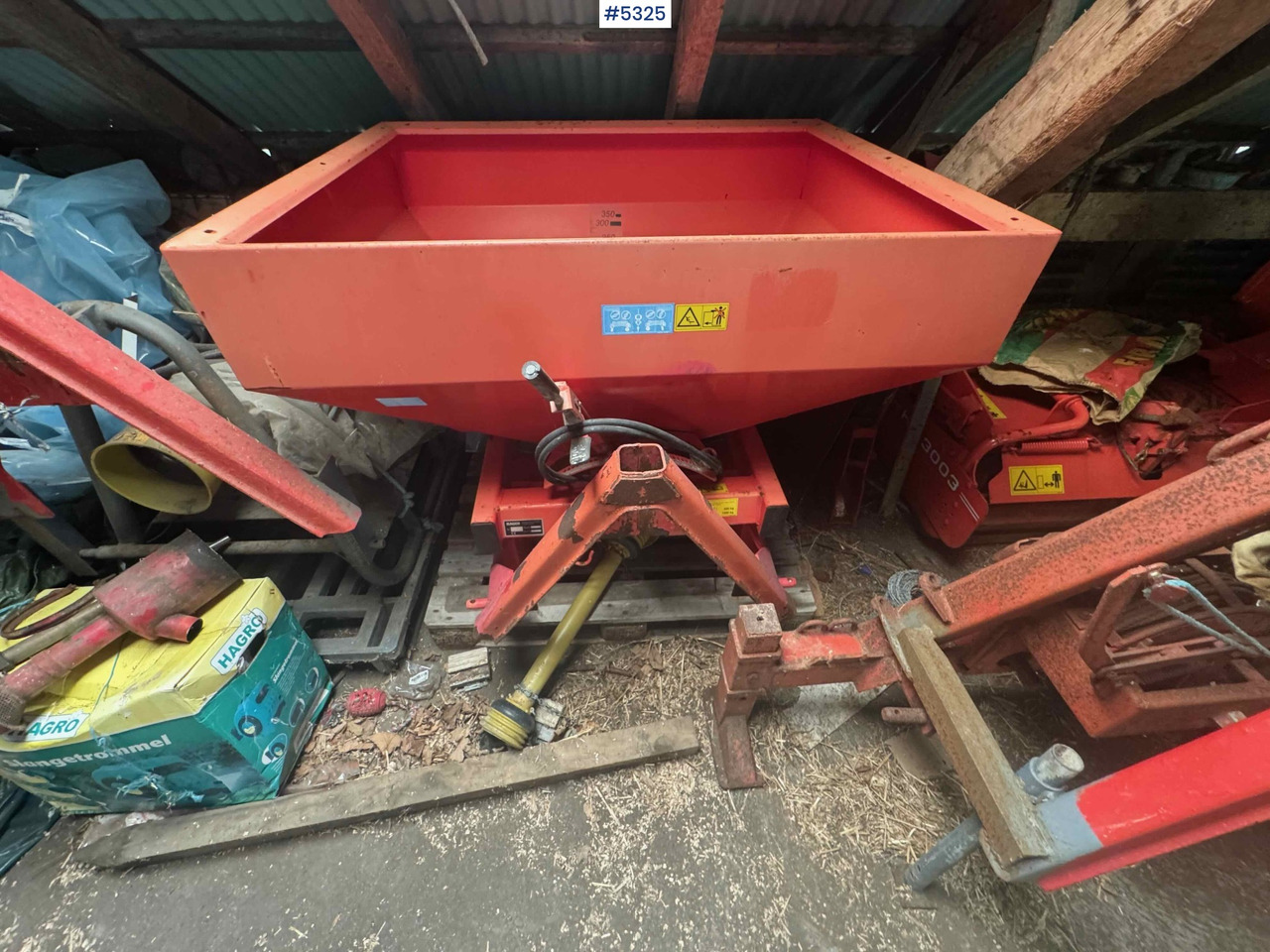 1999 Rauch MDS 81 fertilizer spreader - Rasipač gnojiva: slika 1999 Rauch MDS 81 fertilizer spreader - Rasipač gnojiva 1999 Rauch MDS 81 fertilizer spreader - Rasipač gnojiva: slika 1999 Rauch MDS 81 fertilizer spreader - Rasipač gnojiva