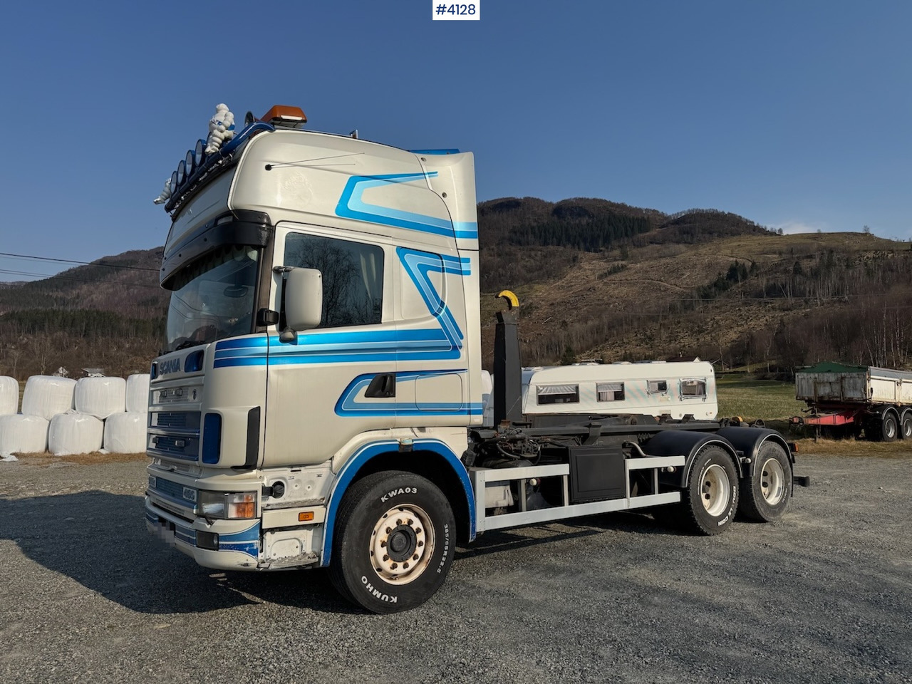 1999 Scania R 144G Hooklift - Kamion s kukastom dizalicom: slika 1999 Scania R 144G Hooklift - Kamion s kukastom dizalicom 1999 Scania R 144G Hooklift - Kamion s kukastom dizalicom: slika 1999 Scania R 144G Hooklift - Kamion s kukastom dizalicom