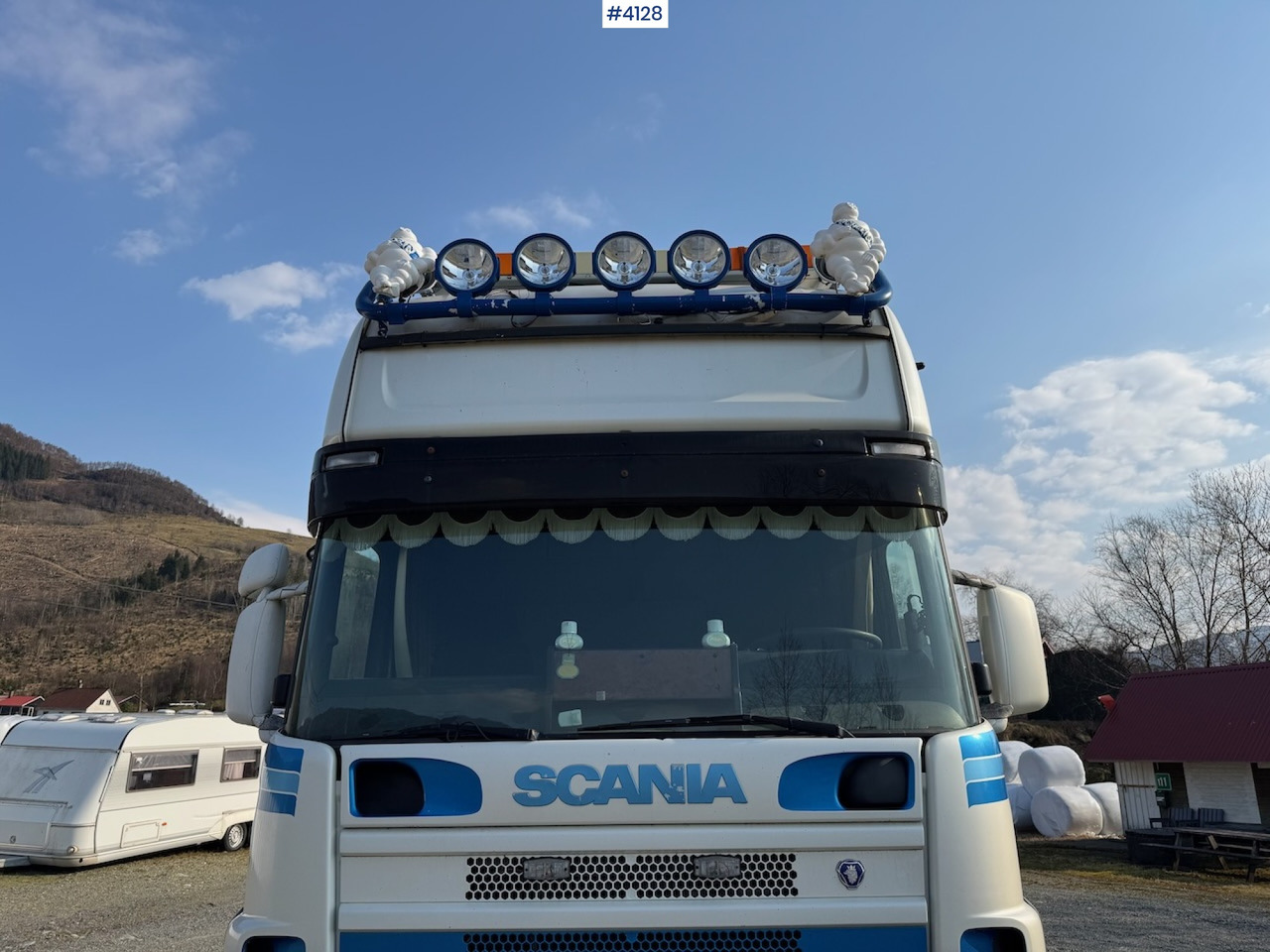 1999 Scania R 144G Hooklift - Kamion s kukastom dizalicom: slika 1999 Scania R 144G Hooklift - Kamion s kukastom dizalicom 1999 Scania R 144G Hooklift - Kamion s kukastom dizalicom: slika 1999 Scania R 144G Hooklift - Kamion s kukastom dizalicom