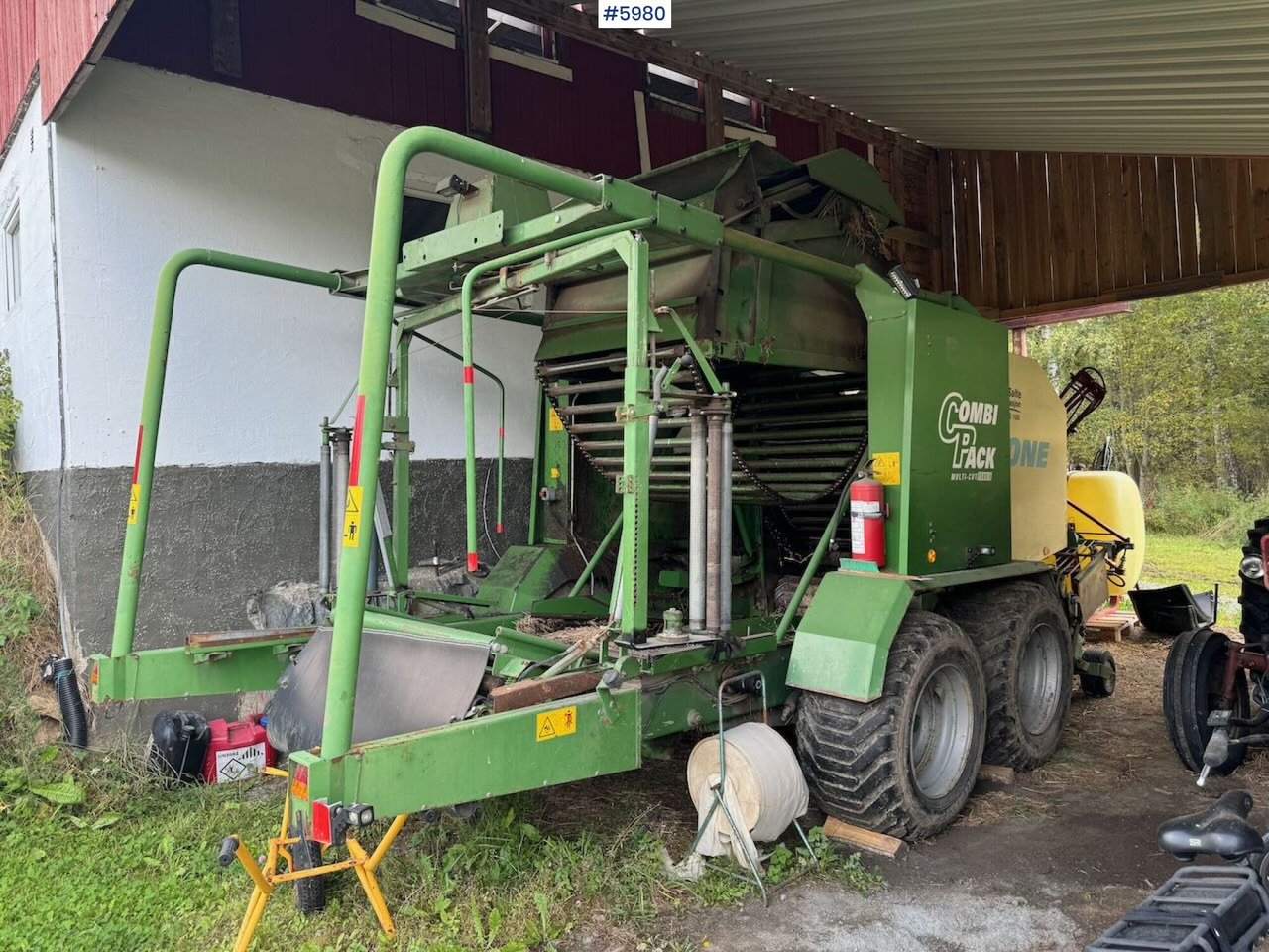 2001 Krone Combipack 1500 - Oprema za prevrtanje sijena: slika 2001 Krone Combipack 1500 - Oprema za prevrtanje sijena 2001 Krone Combipack 1500 - Oprema za prevrtanje sijena: slika 2001 Krone Combipack 1500 - Oprema za prevrtanje sijena