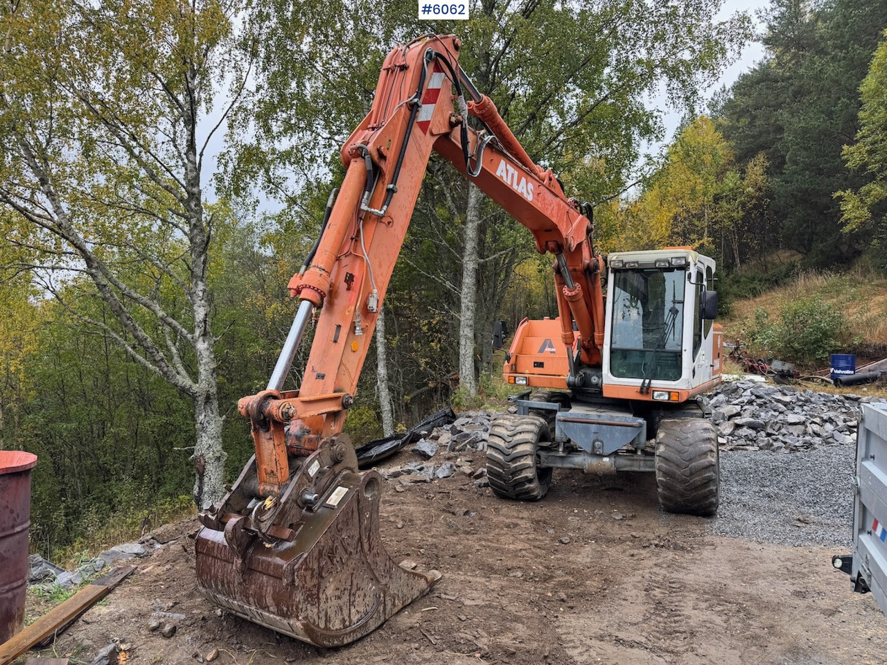2002 Atlas 1304 w/ 1 backhoe bucket Low Hours! - Bager: slika 2002 Atlas 1304 w/ 1 backhoe bucket Low Hours! - Bager 2002 Atlas 1304 w/ 1 backhoe bucket Low Hours! - Bager: slika 2002 Atlas 1304 w/ 1 backhoe bucket Low Hours! - Bager