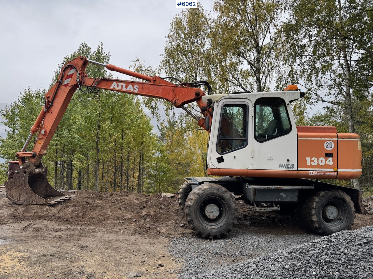 2002 Atlas 1304 w/ 1 backhoe bucket Low Hours! - Bager: slika 2002 Atlas 1304 w/ 1 backhoe bucket Low Hours! - Bager 2002 Atlas 1304 w/ 1 backhoe bucket Low Hours! - Bager: slika 2002 Atlas 1304 w/ 1 backhoe bucket Low Hours! - Bager