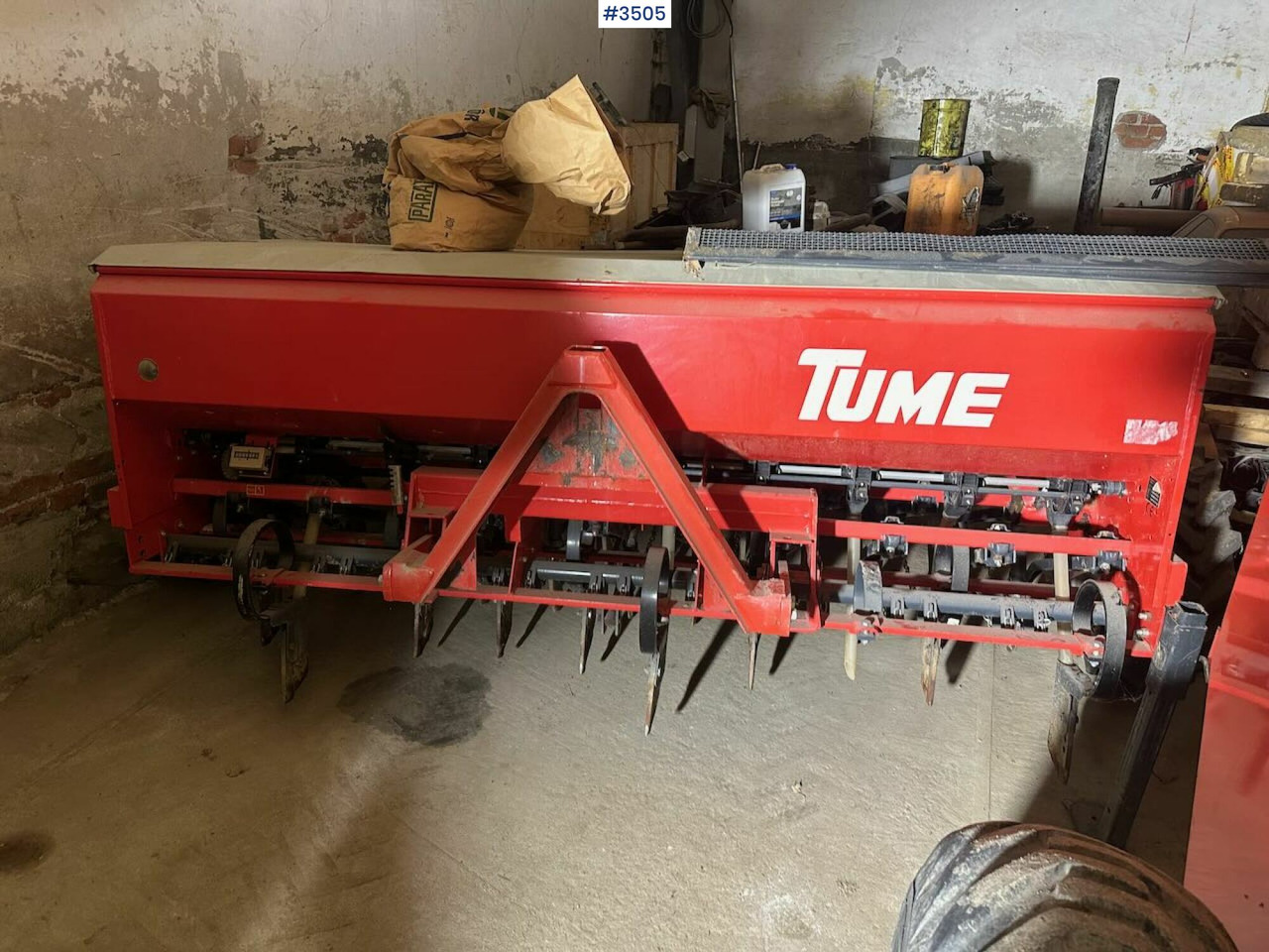 Oprema za prevrtanje sijena 2002 Tume KL 2500 seeder: slika Oprema za prevrtanje sijena 2002 Tume KL 2500 seeder