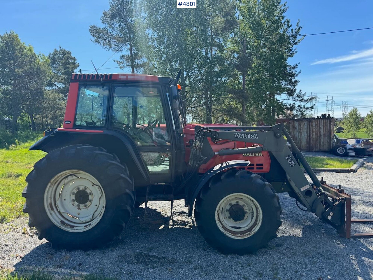2002 Valtra 6300 4x4 w/ front loader - Traktor: slika 2002 Valtra 6300 4x4 w/ front loader - Traktor 2002 Valtra 6300 4x4 w/ front loader - Traktor: slika 2002 Valtra 6300 4x4 w/ front loader - Traktor