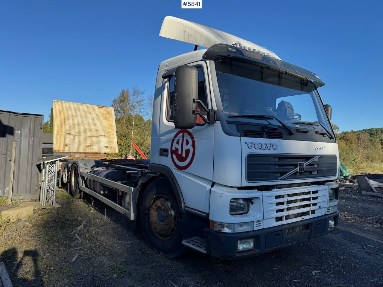 2002 Volvo FM 6x2. - Transporter kontejnera/ Kamion s izmjenjivim sanducima: slika 2002 Volvo FM 6x2. - Transporter kontejnera/ Kamion s izmjenjivim sanducima 2002 Volvo FM 6x2. - Transporter kontejnera/ Kamion s izmjenjivim sanducima: slika 2002 Volvo FM 6x2. - Transporter kontejnera/ Kamion s izmjenjivim sanducima