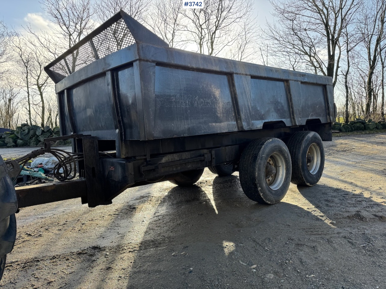 2003 Sele Weld 16 Dumper trailer. - Nagibna prikolica za poljoprivredna gospodarstva/ Istovarivač: slika 2003 Sele Weld 16 Dumper trailer. - Nagibna prikolica za poljoprivredna gospodarstva/ Istovarivač 2003 Sele Weld 16 Dumper trailer. - Nagibna prikolica za poljoprivredna gospodarstva/ Istovarivač: slika 2003 Sele Weld 16 Dumper trailer. - Nagibna prikolica za poljoprivredna gospodarstva/ Istovarivač