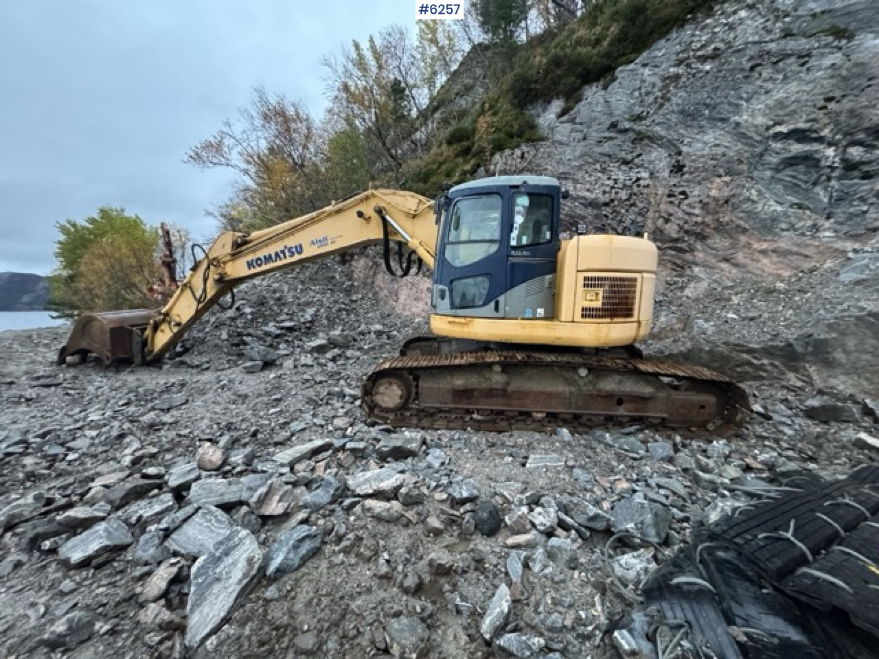 2005 Komatsu PC228 USLC-3K with Digging Bucket – SEE VIDEO! - Bager: slika 2005 Komatsu PC228 USLC-3K with Digging Bucket – SEE VIDEO! - Bager 2005 Komatsu PC228 USLC-3K with Digging Bucket – SEE VIDEO! - Bager: slika 2005 Komatsu PC228 USLC-3K with Digging Bucket – SEE VIDEO! - Bager