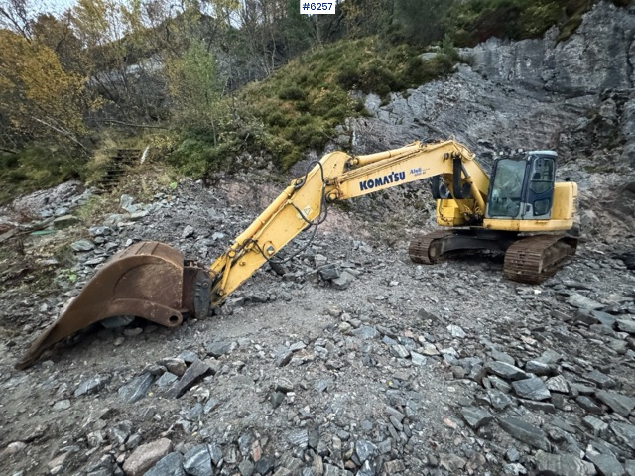 2005 Komatsu PC228 USLC-3K with Digging Bucket – SEE VIDEO! - Bager: slika 2005 Komatsu PC228 USLC-3K with Digging Bucket – SEE VIDEO! - Bager 2005 Komatsu PC228 USLC-3K with Digging Bucket – SEE VIDEO! - Bager: slika 2005 Komatsu PC228 USLC-3K with Digging Bucket – SEE VIDEO! - Bager