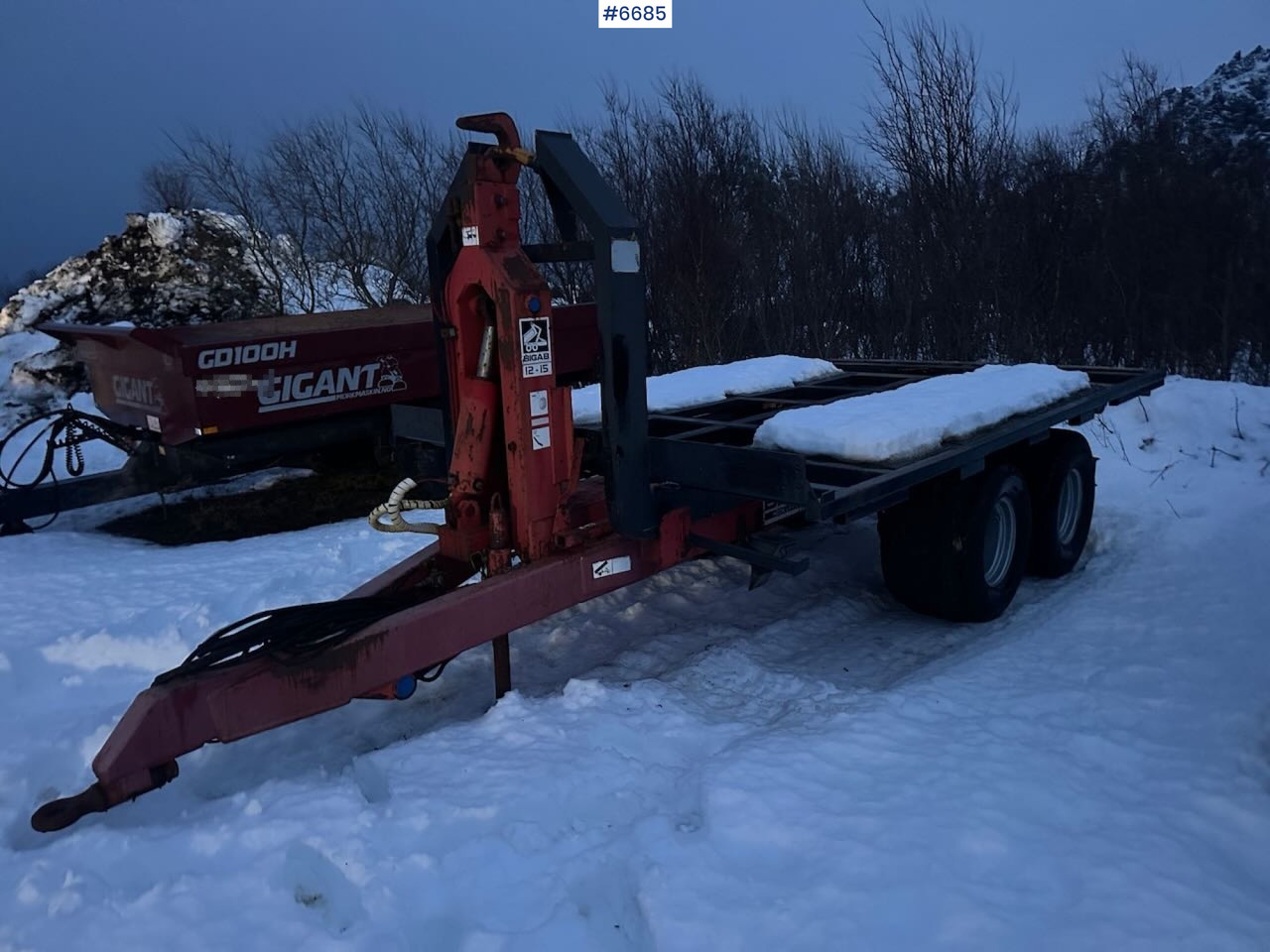 2006 BIGAB hook-lift trailer with container - Nagibna prikolica za poljoprivredna gospodarstva/ Istovarivač: slika 2006 BIGAB hook-lift trailer with container - Nagibna prikolica za poljoprivredna gospodarstva/ Istovarivač 2006 BIGAB hook-lift trailer with container - Nagibna prikolica za poljoprivredna gospodarstva/ Istovarivač: slika 2006 BIGAB hook-lift trailer with container - Nagibna prikolica za poljoprivredna gospodarstva/ Istovarivač