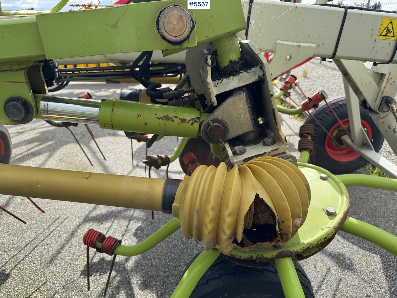 Oprema za prevrtanje sijena 2006 Claas Volto 1320 T: slika Oprema za prevrtanje sijena 2006 Claas Volto 1320 T