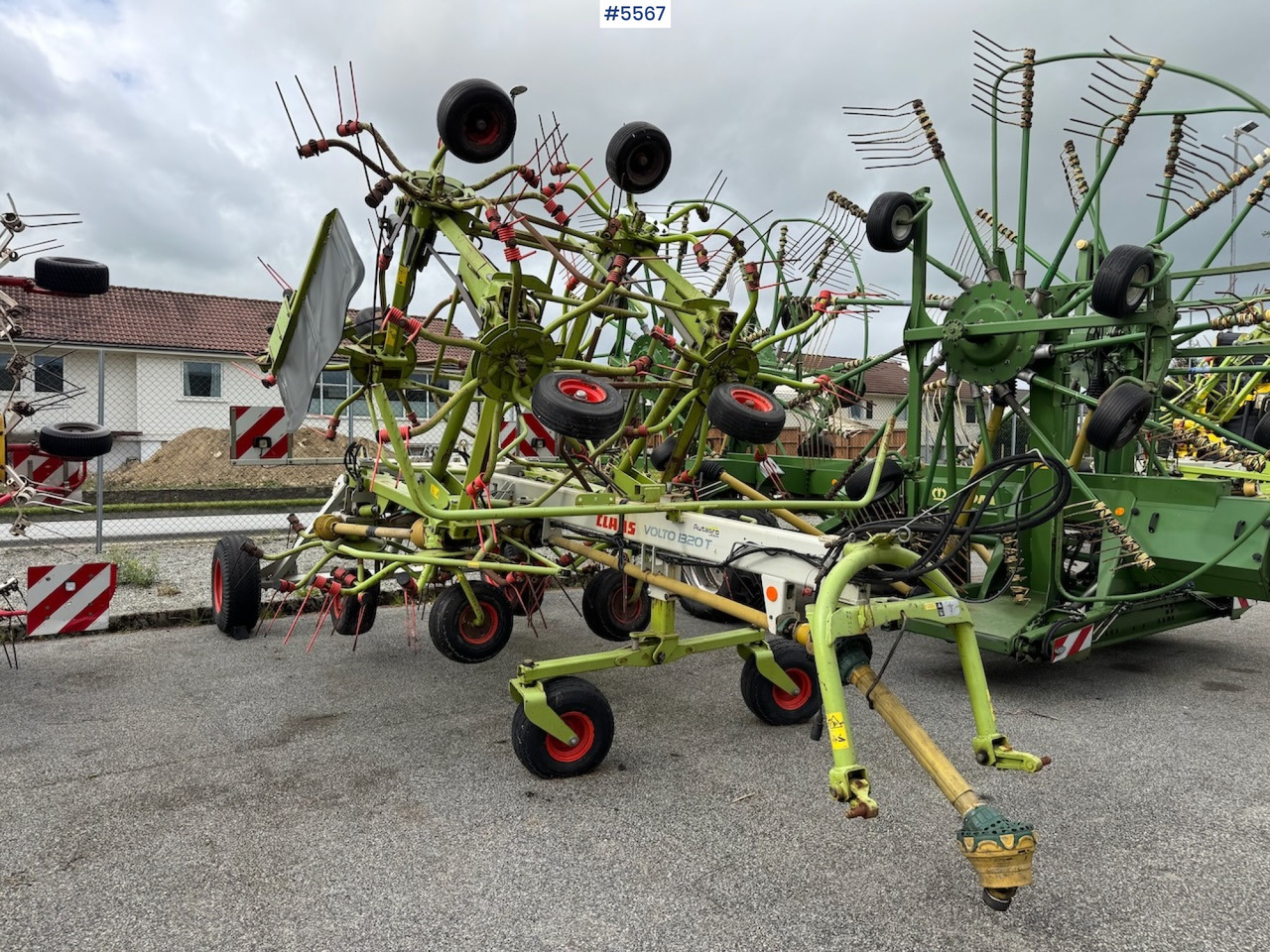 2006 Claas Volto 1320 T - Oprema za prevrtanje sijena: slika 2006 Claas Volto 1320 T - Oprema za prevrtanje sijena 2006 Claas Volto 1320 T - Oprema za prevrtanje sijena: slika 2006 Claas Volto 1320 T - Oprema za prevrtanje sijena