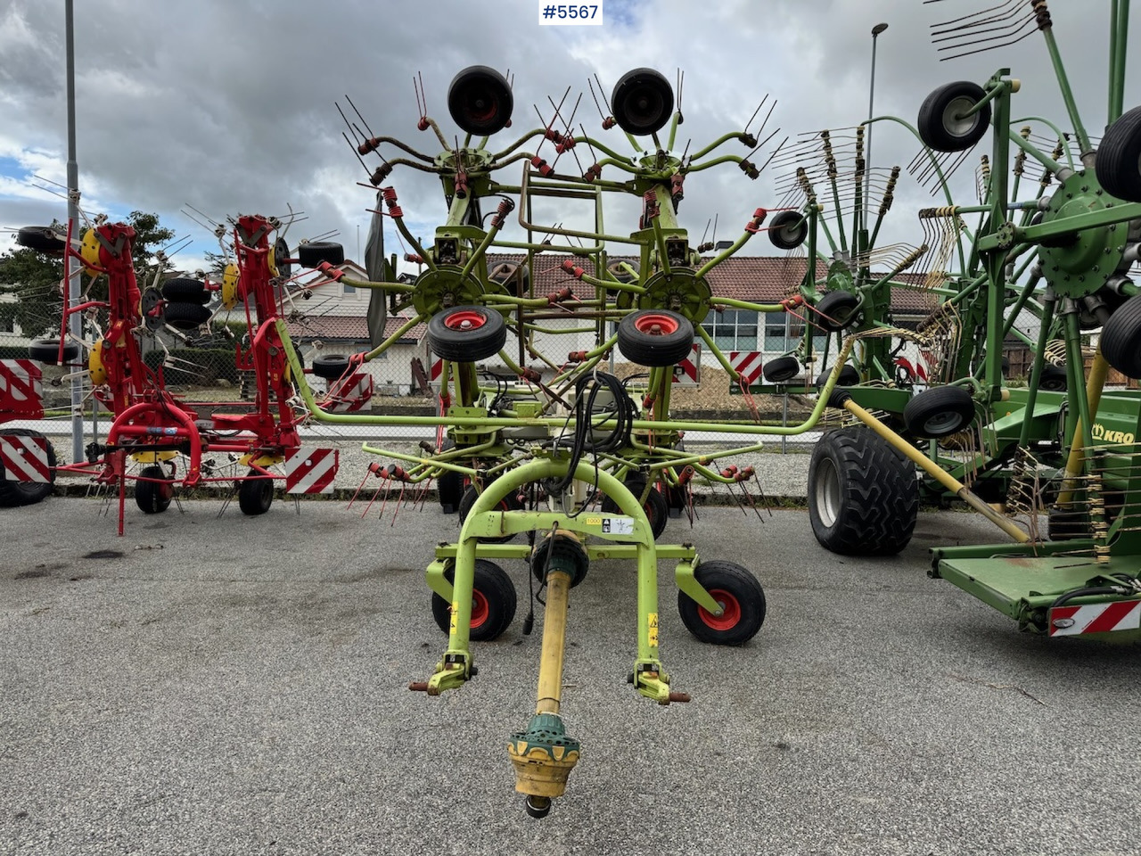 2006 Claas Volto 1320 T - Oprema za prevrtanje sijena: slika 2006 Claas Volto 1320 T - Oprema za prevrtanje sijena 2006 Claas Volto 1320 T - Oprema za prevrtanje sijena: slika 2006 Claas Volto 1320 T - Oprema za prevrtanje sijena