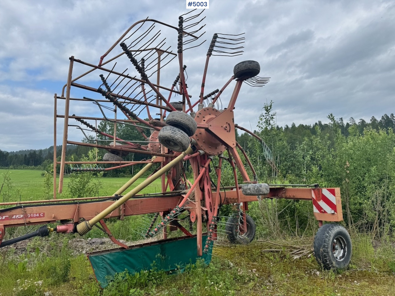 2007 Kverneland Taarup 9184C Collector harrow - Oprema za prevrtanje sijena: slika 2007 Kverneland Taarup 9184C Collector harrow - Oprema za prevrtanje sijena 2007 Kverneland Taarup 9184C Collector harrow - Oprema za prevrtanje sijena: slika 2007 Kverneland Taarup 9184C Collector harrow - Oprema za prevrtanje sijena