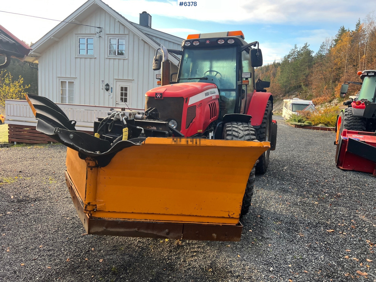 2007 Massey-Ferguson 6465 4x4 Plow Tractor - Traktor: slika 2007 Massey-Ferguson 6465 4x4 Plow Tractor - Traktor 2007 Massey-Ferguson 6465 4x4 Plow Tractor - Traktor: slika 2007 Massey-Ferguson 6465 4x4 Plow Tractor - Traktor