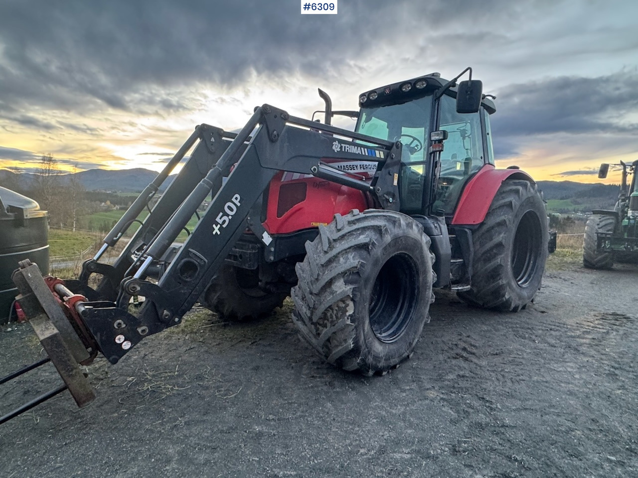 2007 Massey Ferguson 6465 Dyna 6 w/ front loader with 3rd function! - Traktor: slika  2007 Massey Ferguson 6465 Dyna 6 w/ front loader with 3rd function! - Traktor 2007 Massey Ferguson 6465 Dyna 6 w/ front loader with 3rd function! - Traktor: slika  2007 Massey Ferguson 6465 Dyna 6 w/ front loader with 3rd function! - Traktor