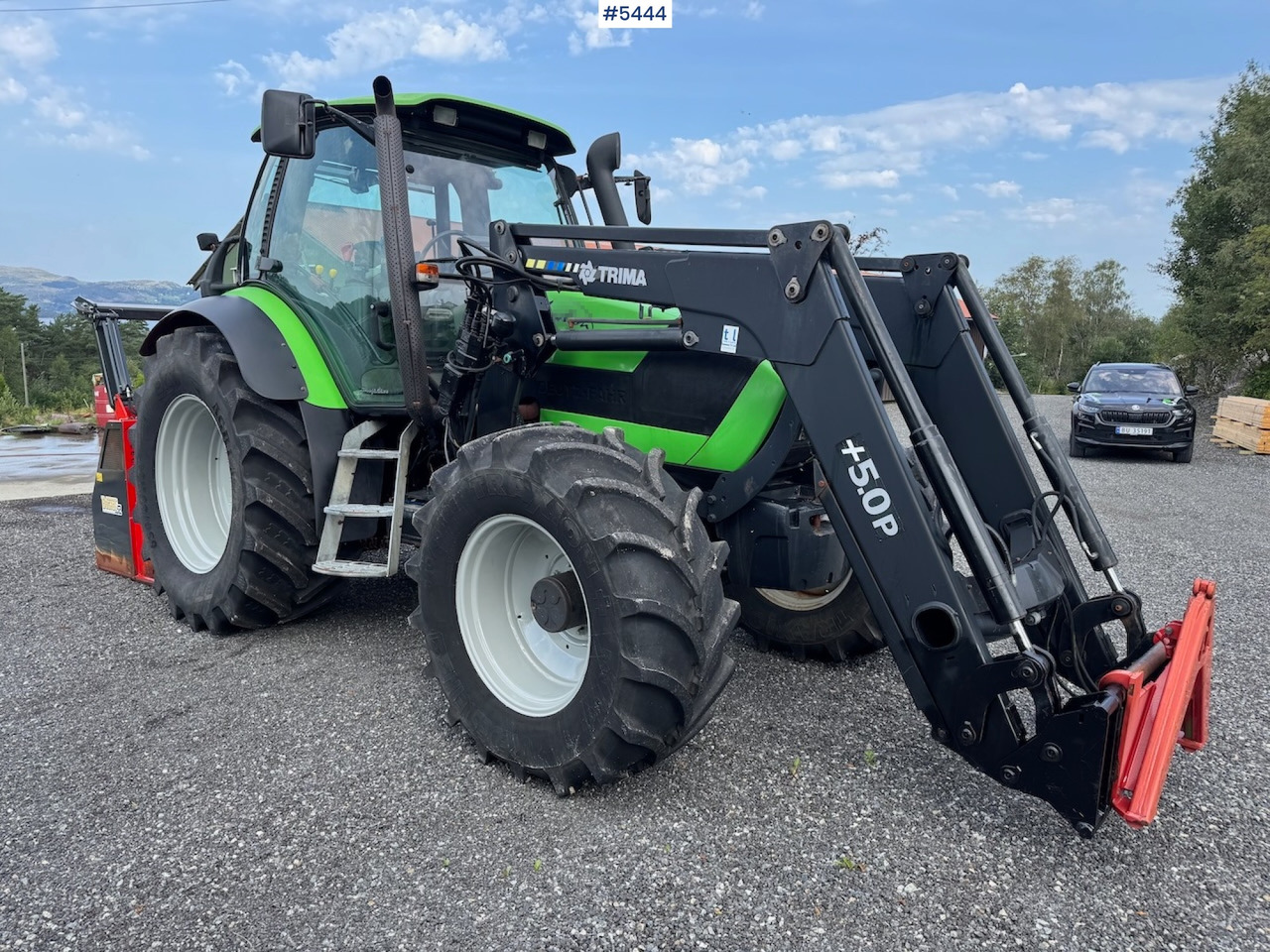 2008 Deutz Fahr Agrotron 150.7 w/ front loader. - Traktor: slika  2008 Deutz Fahr Agrotron 150.7 w/ front loader. - Traktor 2008 Deutz Fahr Agrotron 150.7 w/ front loader. - Traktor: slika  2008 Deutz Fahr Agrotron 150.7 w/ front loader. - Traktor